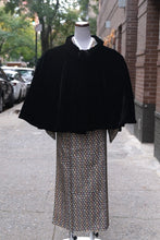 Load image into Gallery viewer, Woman Kimono coat / shawl