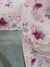 Load image into Gallery viewer, Traditional Women&#39;s Yukata - flower patterns
