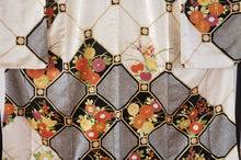 Load image into Gallery viewer, Furisode Kimono - White diamond shibori
