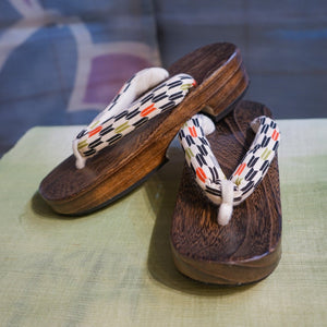 Lady's Round Geta Sandals - oblong (L)