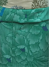 Load image into Gallery viewer, Washable Komon Kimono - green peonies