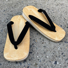 Load image into Gallery viewer, Square Zori Sandals - Memory Foam - Unisex