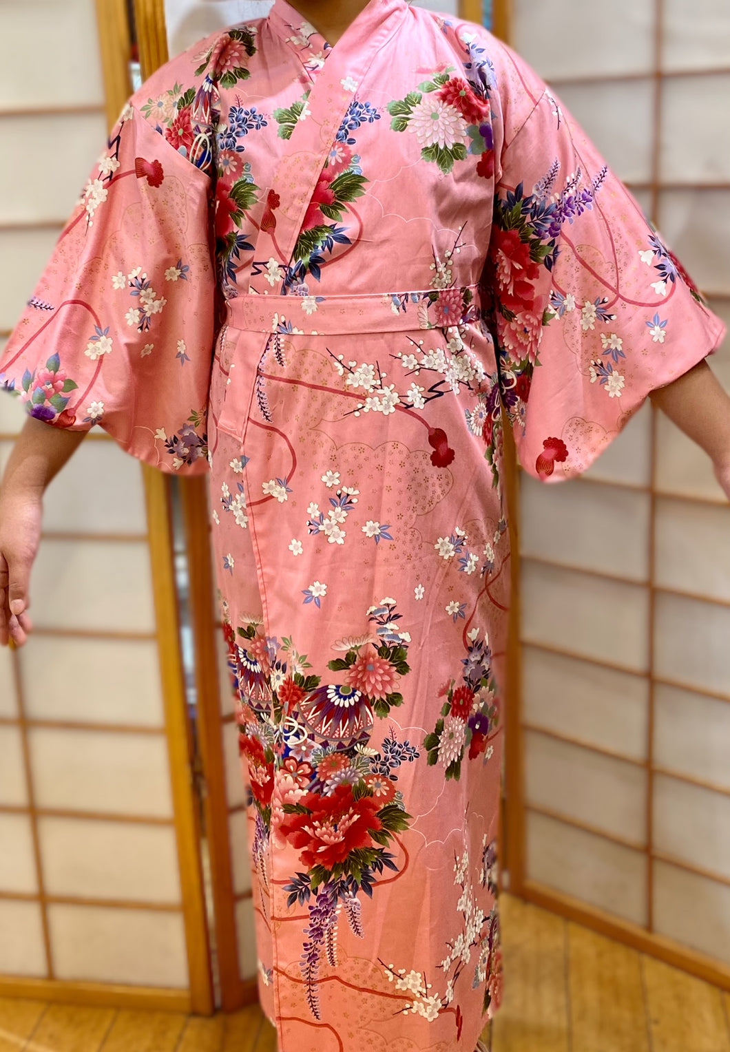 Kimono Robe - colorful bouquets on pink/gold