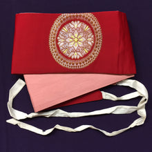 Load image into Gallery viewer, Ready-Made Lady's Obi - red/gold medallion