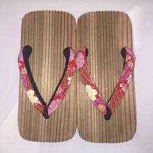 Load image into Gallery viewer, Geta Sandals - two toothed unpainted natural Japanese cedar wood