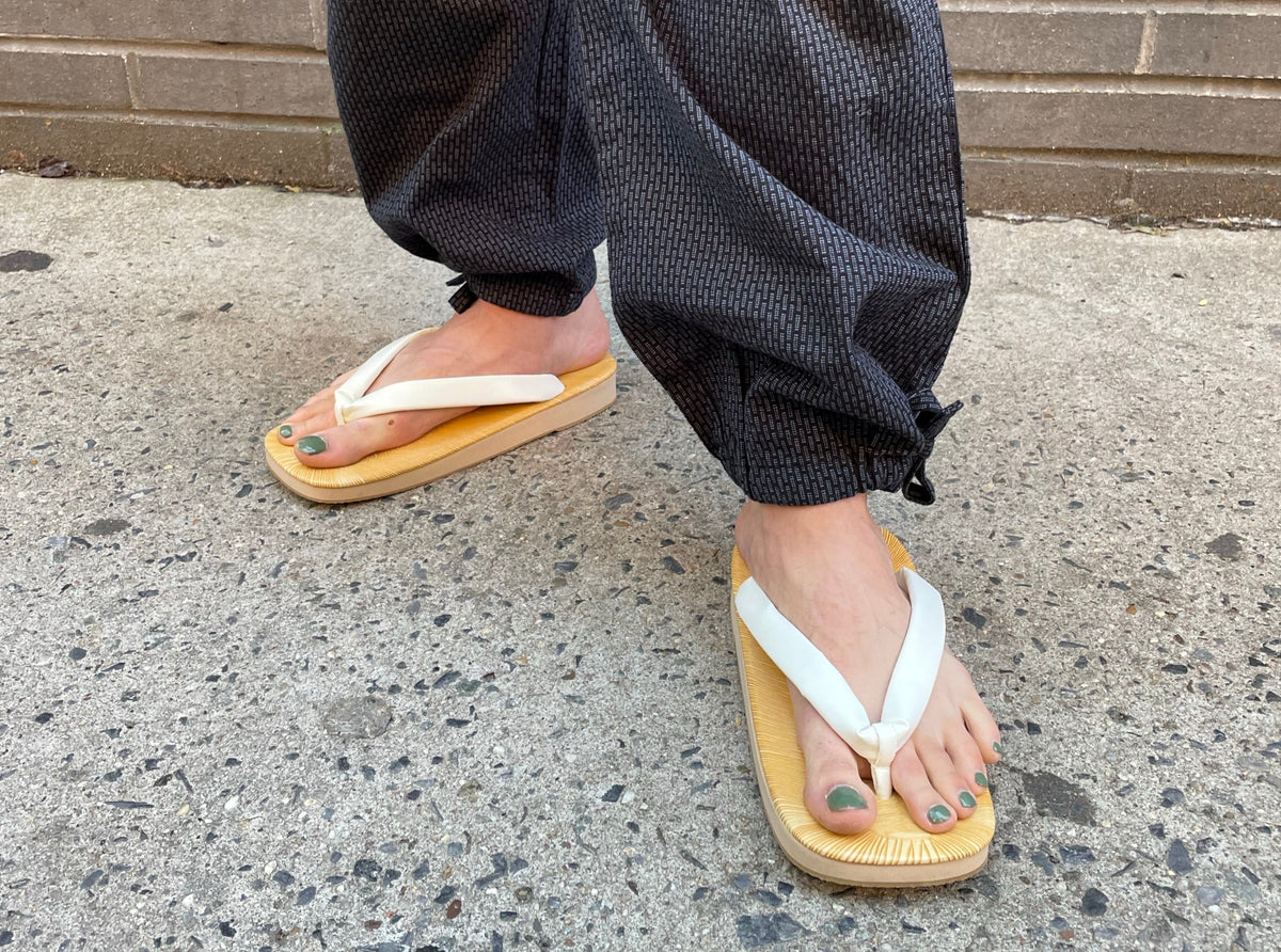 靴 maison celon square thin sandal Square Heeled Sandals — Chocolate Fondant – La Garçonne