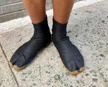Load image into Gallery viewer, Tabi Sneakers Style B