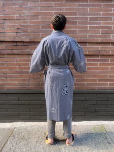 Kimono Robe - navy/white kanji characters on weave pattern