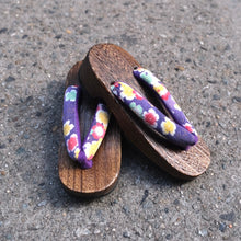 Load image into Gallery viewer, Kid’s Geta Sandals - paulownia wood / memory foam soft sandals
