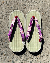 Load image into Gallery viewer, Tatami Sandals - florals
