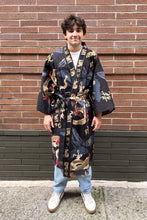 Load image into Gallery viewer, Kimono Robe-Golden Dragon and Mt. Fuji
