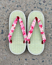 Load image into Gallery viewer, Tatami Sandals - florals
