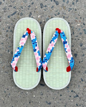 Load image into Gallery viewer, Tatami Sandals - florals
