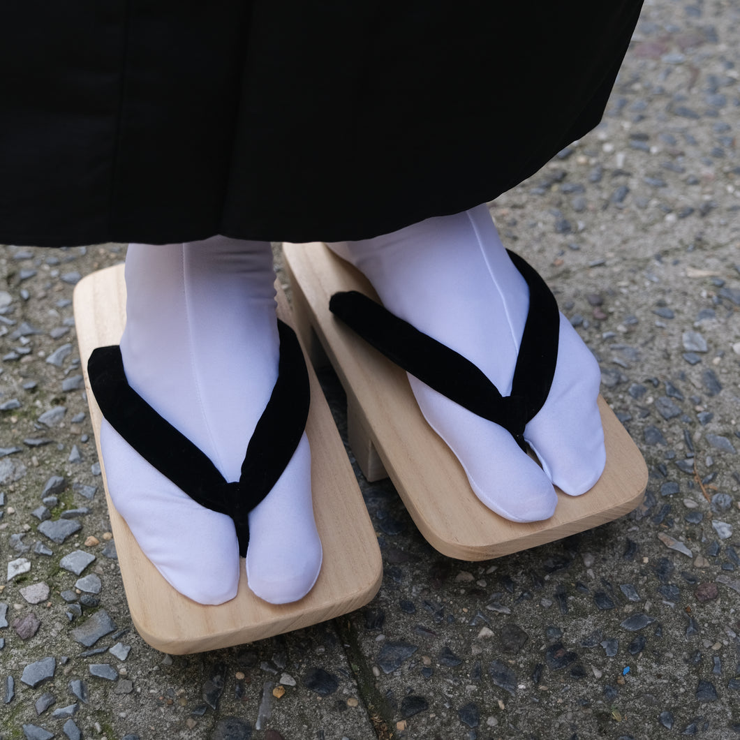 Two Teeth Geta - Black Velvet Strap unisex
