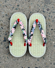 Load image into Gallery viewer, Tatami Sandals - florals
