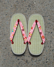 Load image into Gallery viewer, Tatami memory foam Sandals - florals
