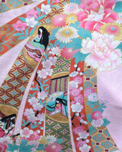 Load image into Gallery viewer, Kimono Robe - pink court ladies
