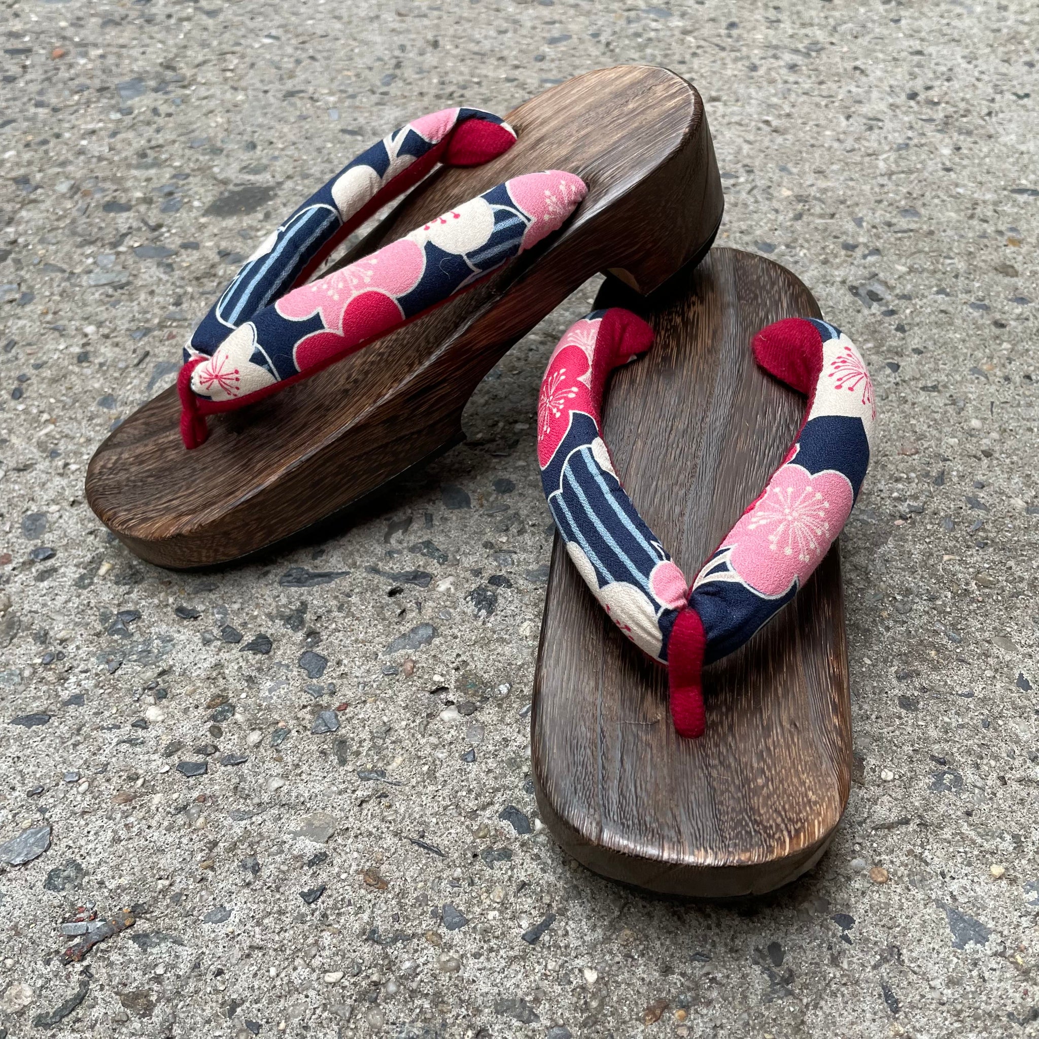 Amazon.co.jp: Geta Sandals, Wooden Geta Sandals Men Clogs Flip Flops  Japanese Traditional High Heel Slippers Cosply Anime Prop, C-42 : Clothing,  Shoes & Jewelry