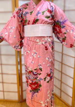 Load image into Gallery viewer, Kimono Robe - colorful bouquets on pink/gold
