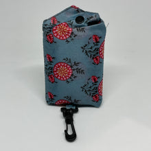 Load image into Gallery viewer, Tote Bags - Lightweight clip-on
