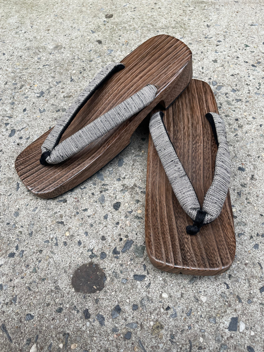 Geta Sandals - slender square