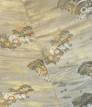 Load image into Gallery viewer, Obi - antique silk - Golden Garden
