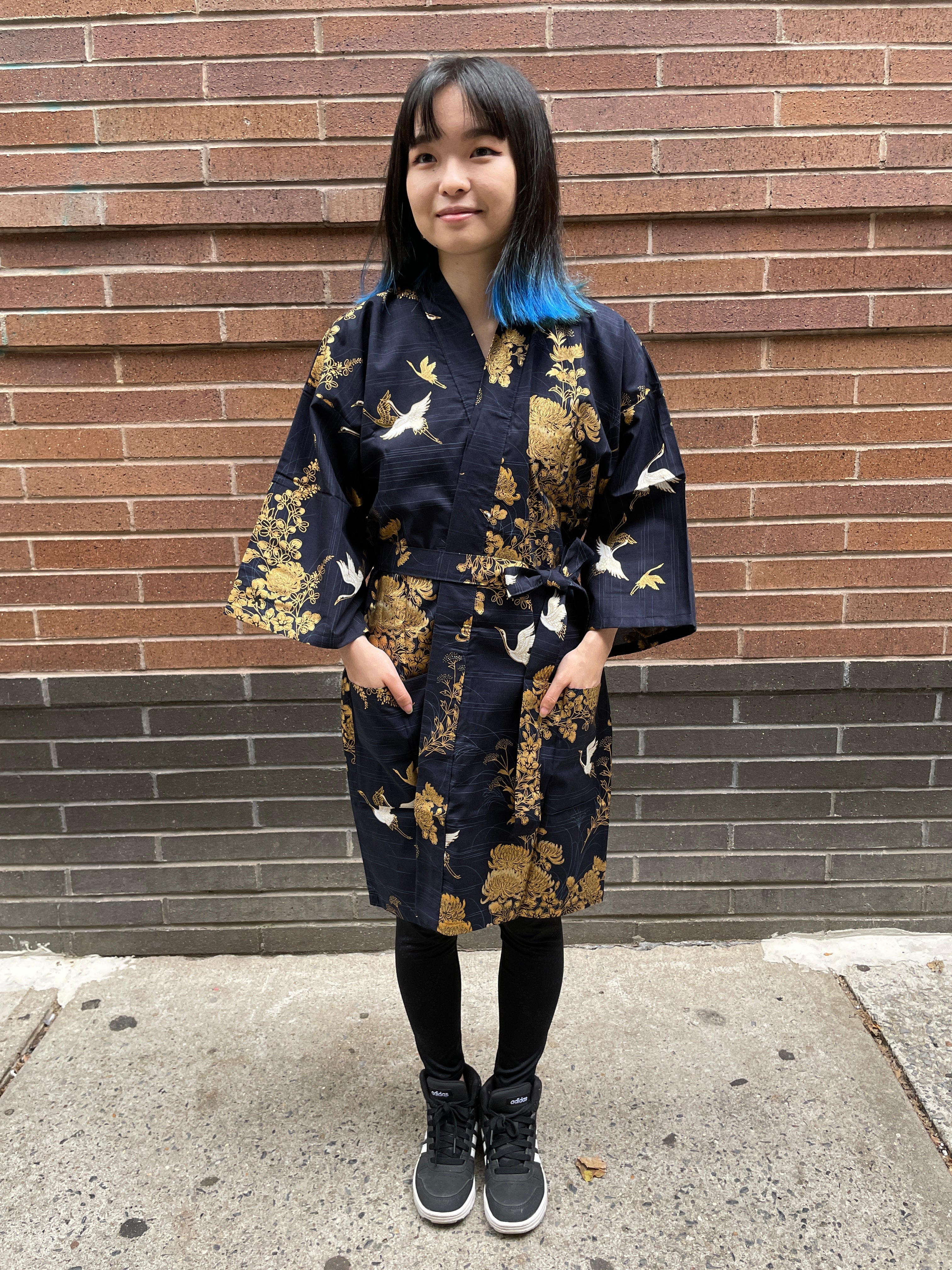 Kimono Sleeve Robe - cranes with gold flowers on navy – Kimono House NYC