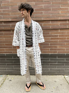 Cotton Kimono Robe - kanji characters/white