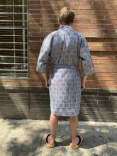 Load image into Gallery viewer, Kimono Robe - short - white/navy bamboo stems
